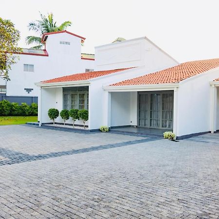 Bony'S Holiday Inn Negombo Ngoại thất bức ảnh
