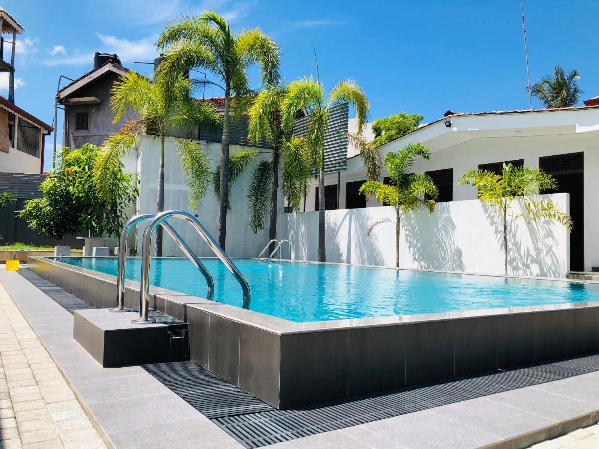 Bony'S Holiday Inn Negombo Ngoại thất bức ảnh