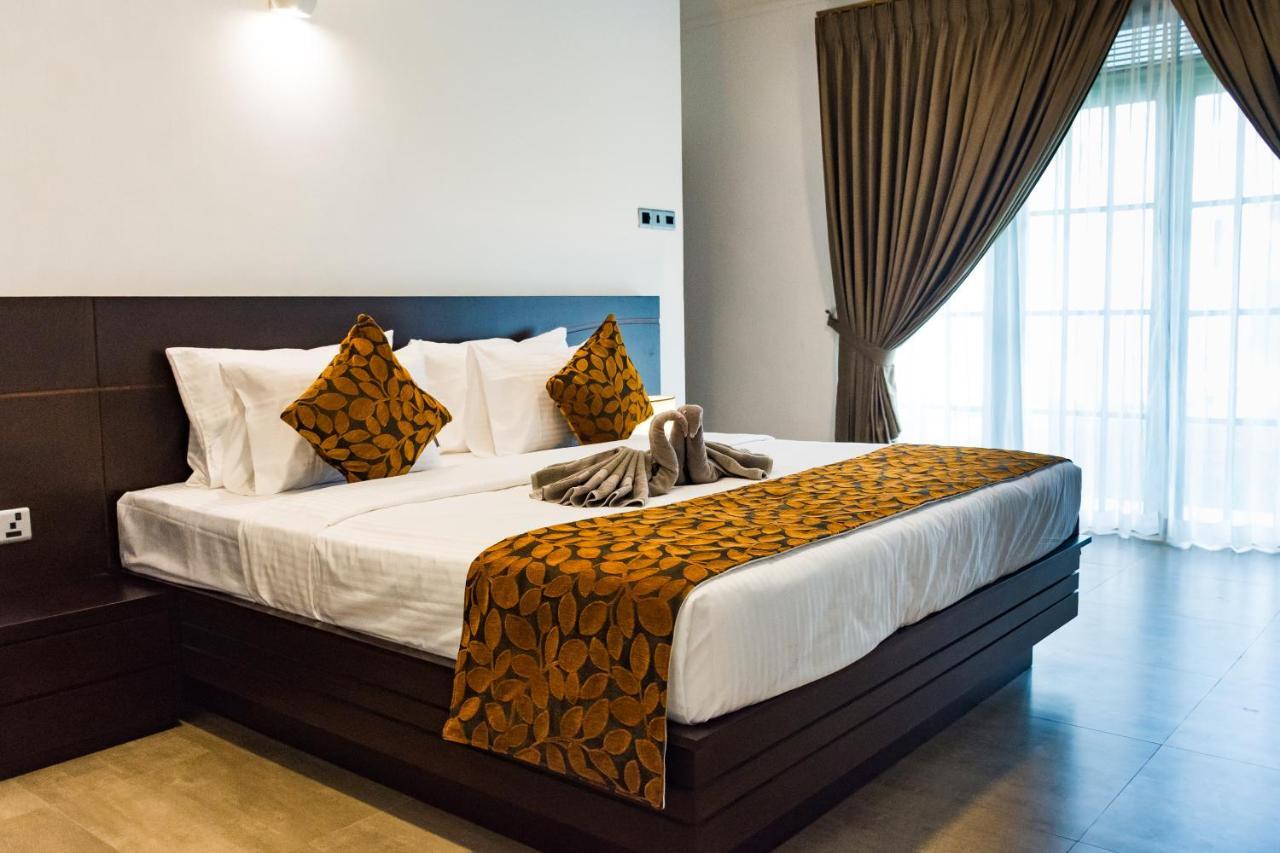 Bony'S Holiday Inn Negombo Ngoại thất bức ảnh
