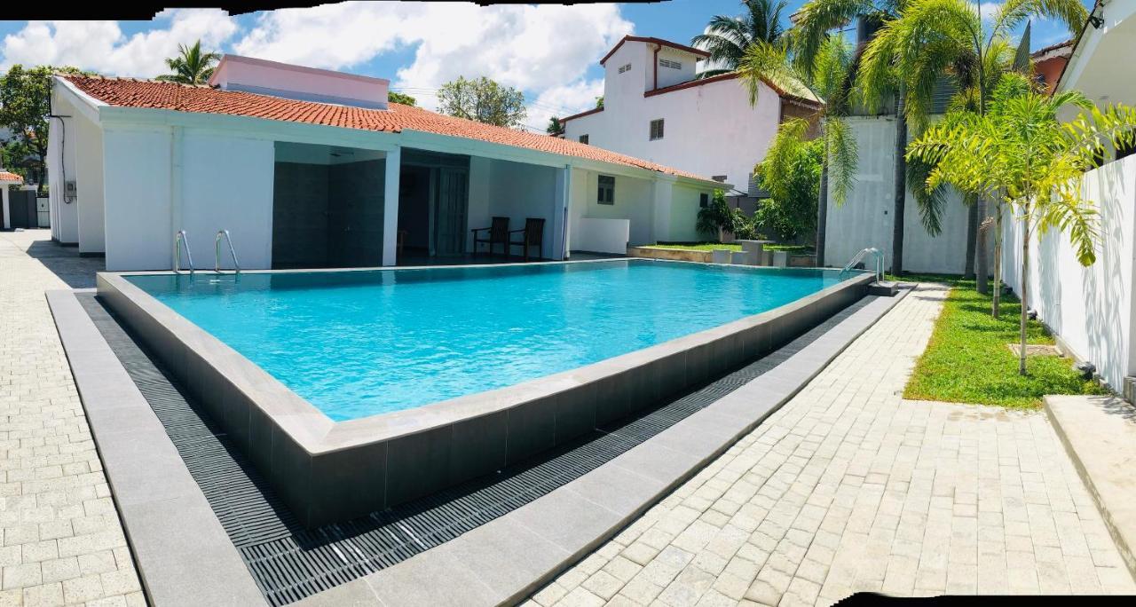 Bony'S Holiday Inn Negombo Ngoại thất bức ảnh