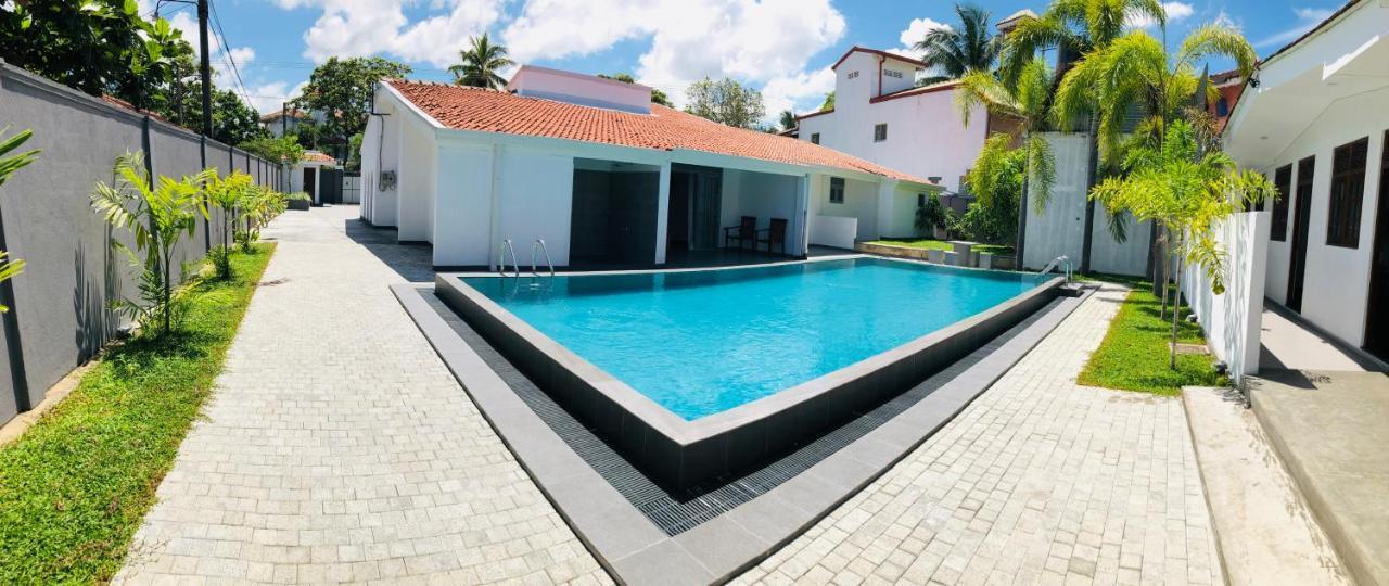 Bony'S Holiday Inn Negombo Ngoại thất bức ảnh